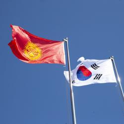 75 граждан Кыргызстана проработавшие в Корее получили единовременные выплаты.