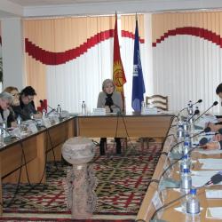 В Бишкеке прошел очередной круглый стол по теме: “Пенсионная и тарифная политика”